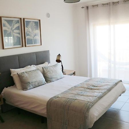 3 Bedroom Apartment With Indoor Pool Central Lagos Exterior foto