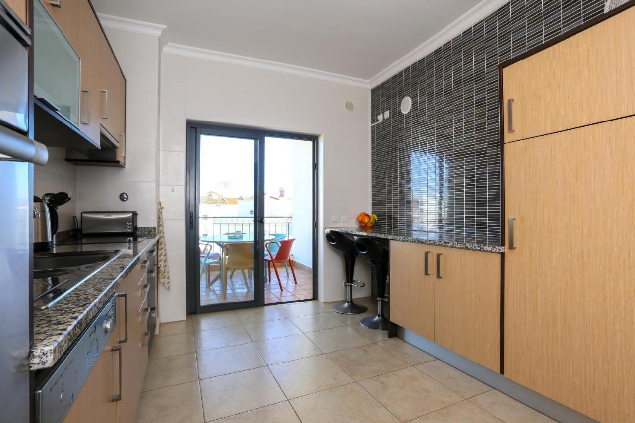 3 Bedroom Apartment With Indoor Pool Central Lagos Exterior foto