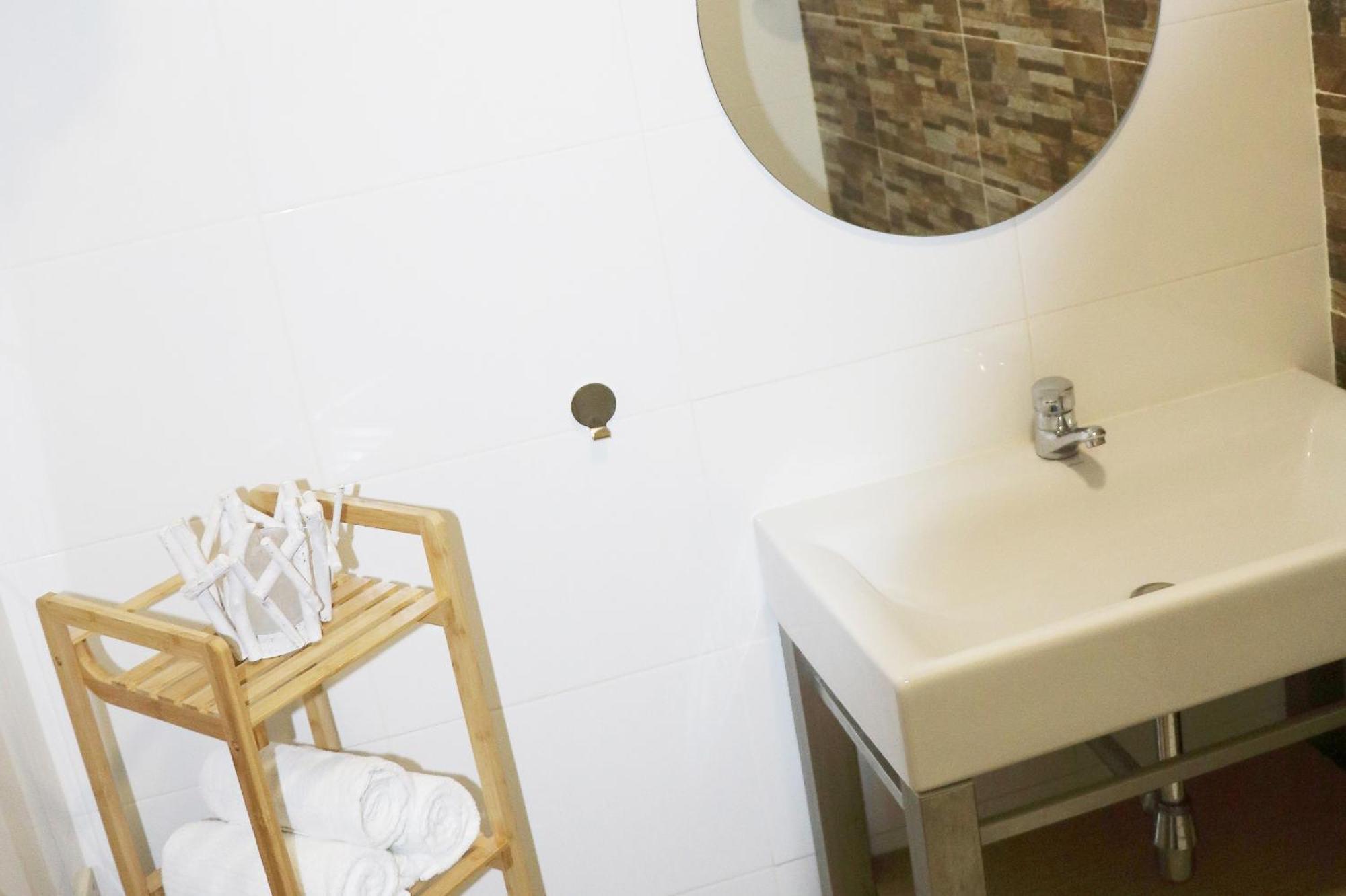 3 Bedroom Apartment With Indoor Pool Central Lagos Exterior foto